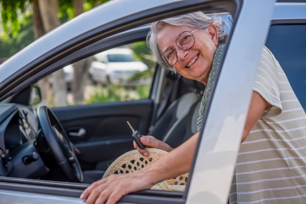 Carro mais barato para idosos? Projeto volta ao debate no Congresso