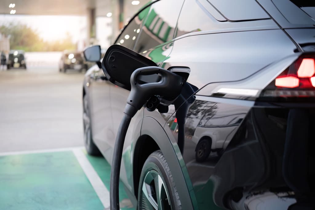 Carros elétricos e híbridos no Brasil em 2026: o que já está confirmado e o que muda no mercado