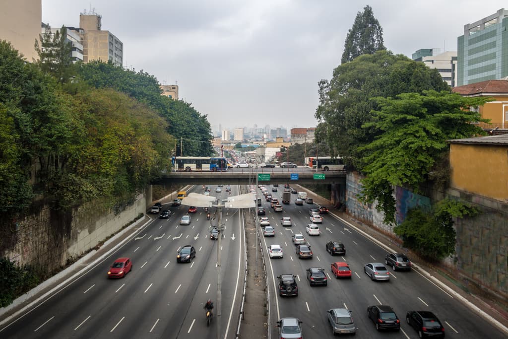Isenção do IPVA para veículos com mais de 20 anos passa a valer em 2026