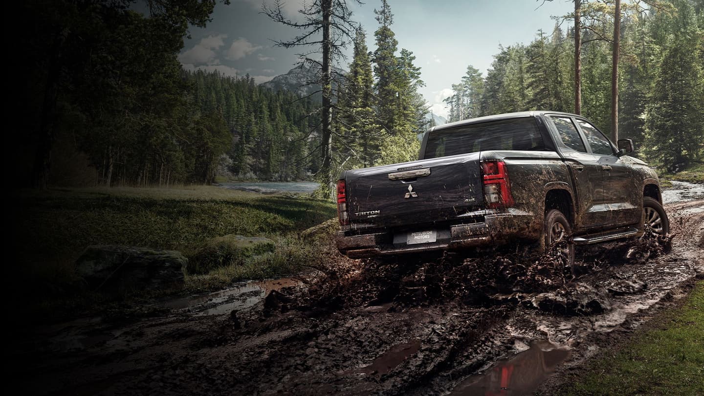 Mitsubishi Triton HPE-S ou Toyota Hilux SRX: qual picape diesel vale mais a pena hoje?