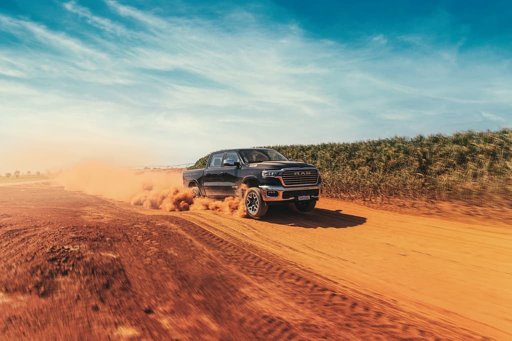 RAM 1500 Força e sofisticação em uma picape
