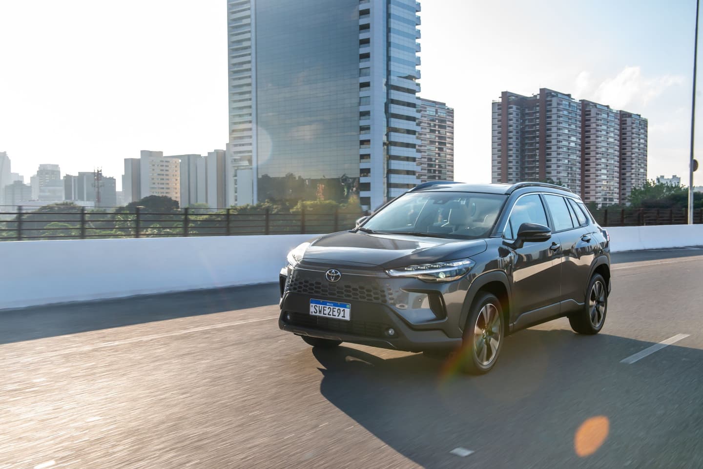 TOYOTA COROLLA CROSS XEi 