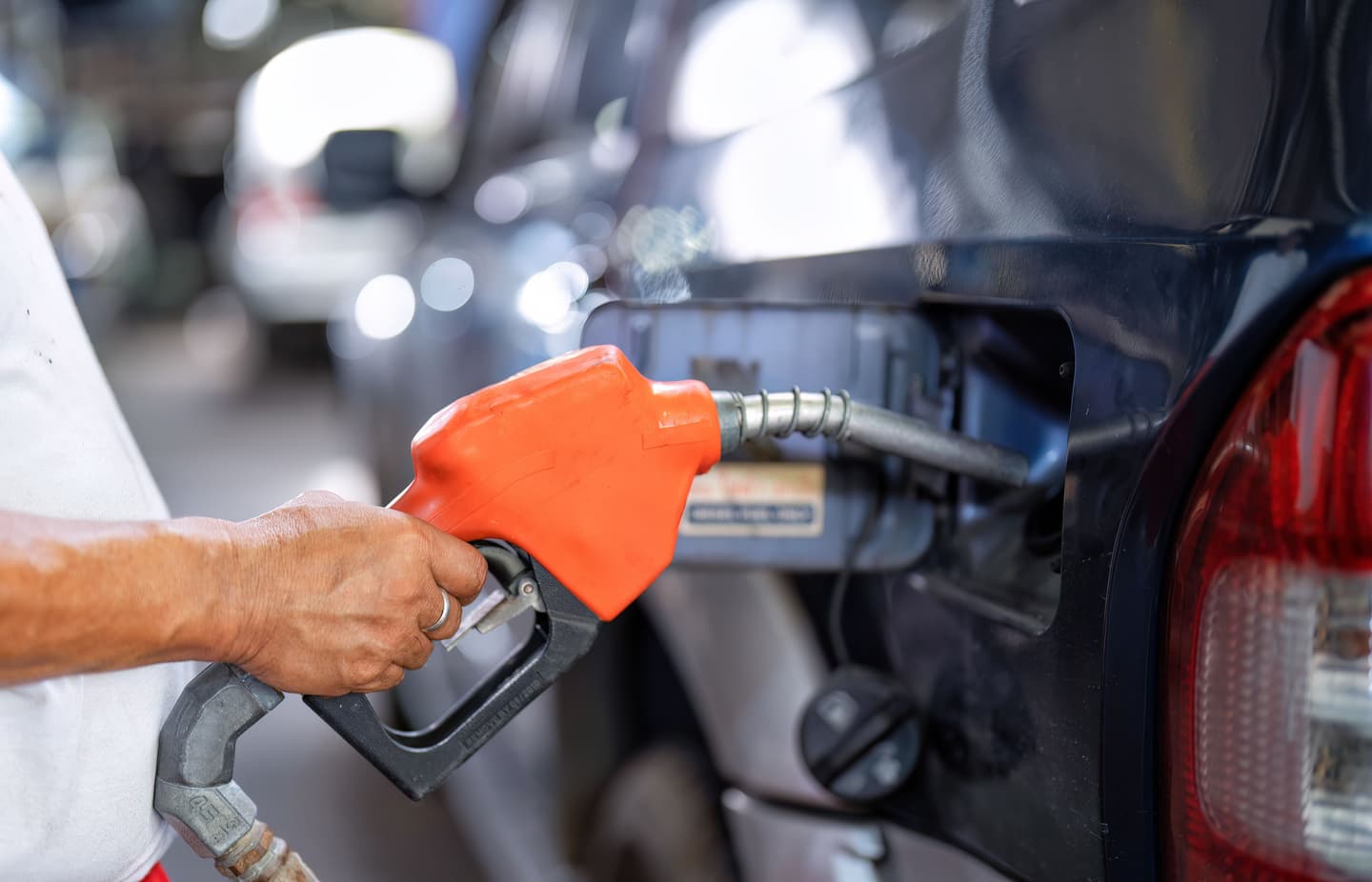 Gasolina com mais etanol: seu carro pode sentir os efeitos da mudança?