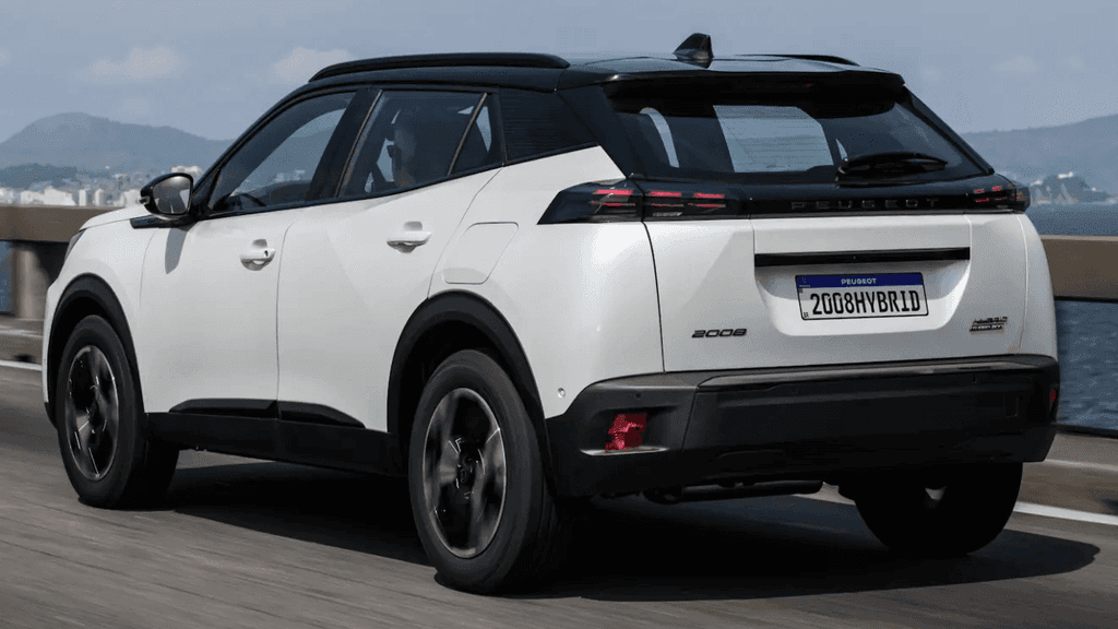 PEUGEOT 2008 GT 1.0 HYBRID 