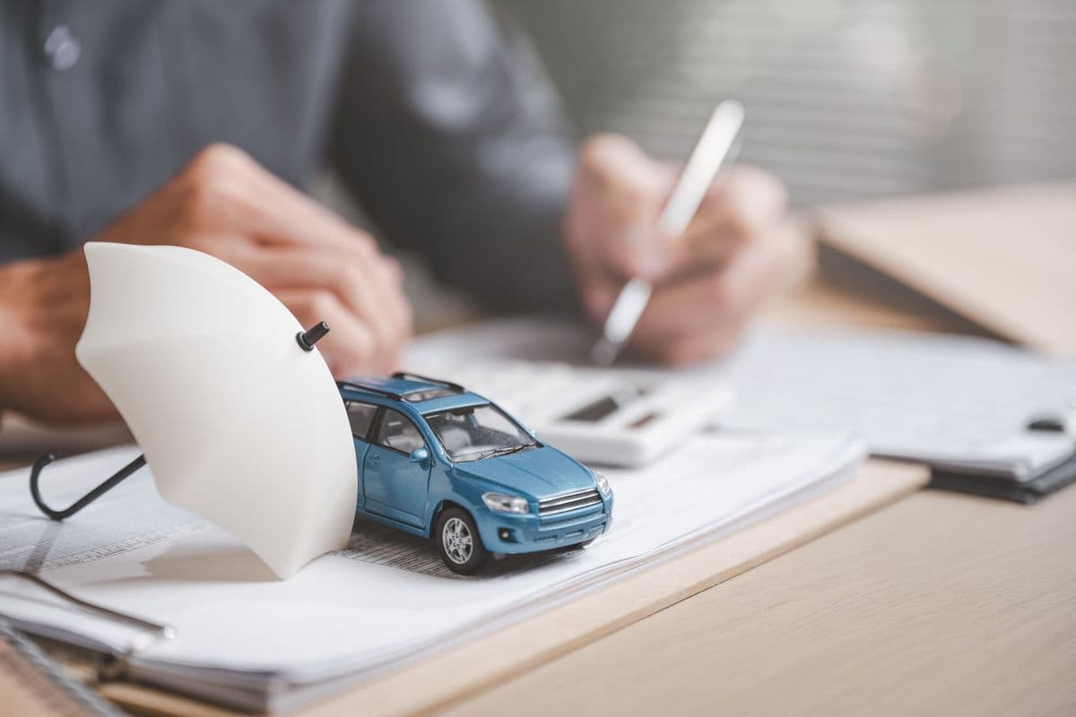 Seguro de carro elétrico é mais caro? Mercado se adapta à nova frota 