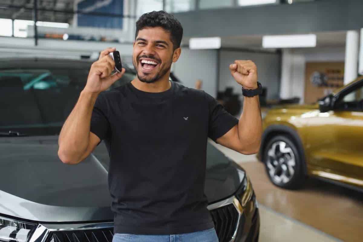 Como usar o 13º para comprar um carro zero km?