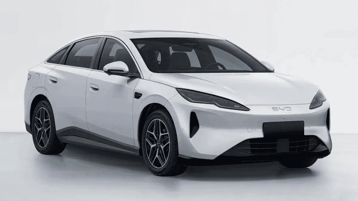 BYD Seal 06 entra no radar do Brasil: o que já se sabe sobre o novo sedã eletrificado