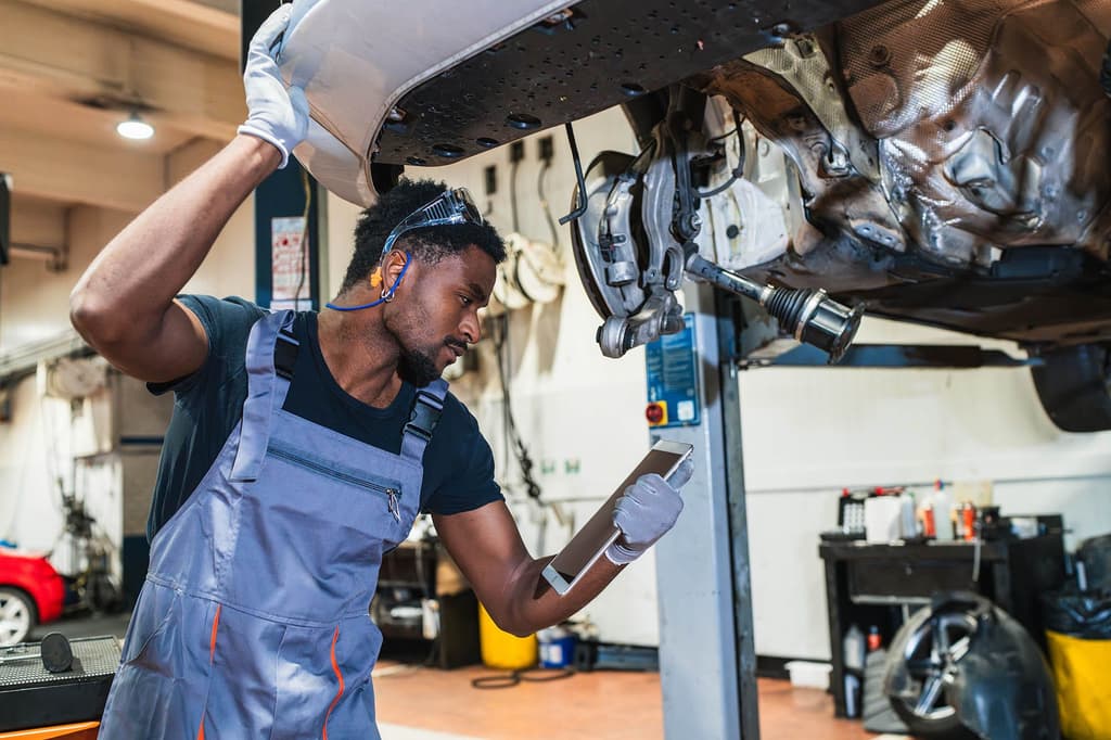Descubra os carros mais econômicos para manter em 2025!
