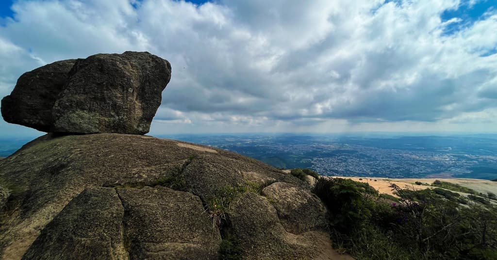 Trilhas e parques naturais perto de SP: roteiros para fugir da rotina