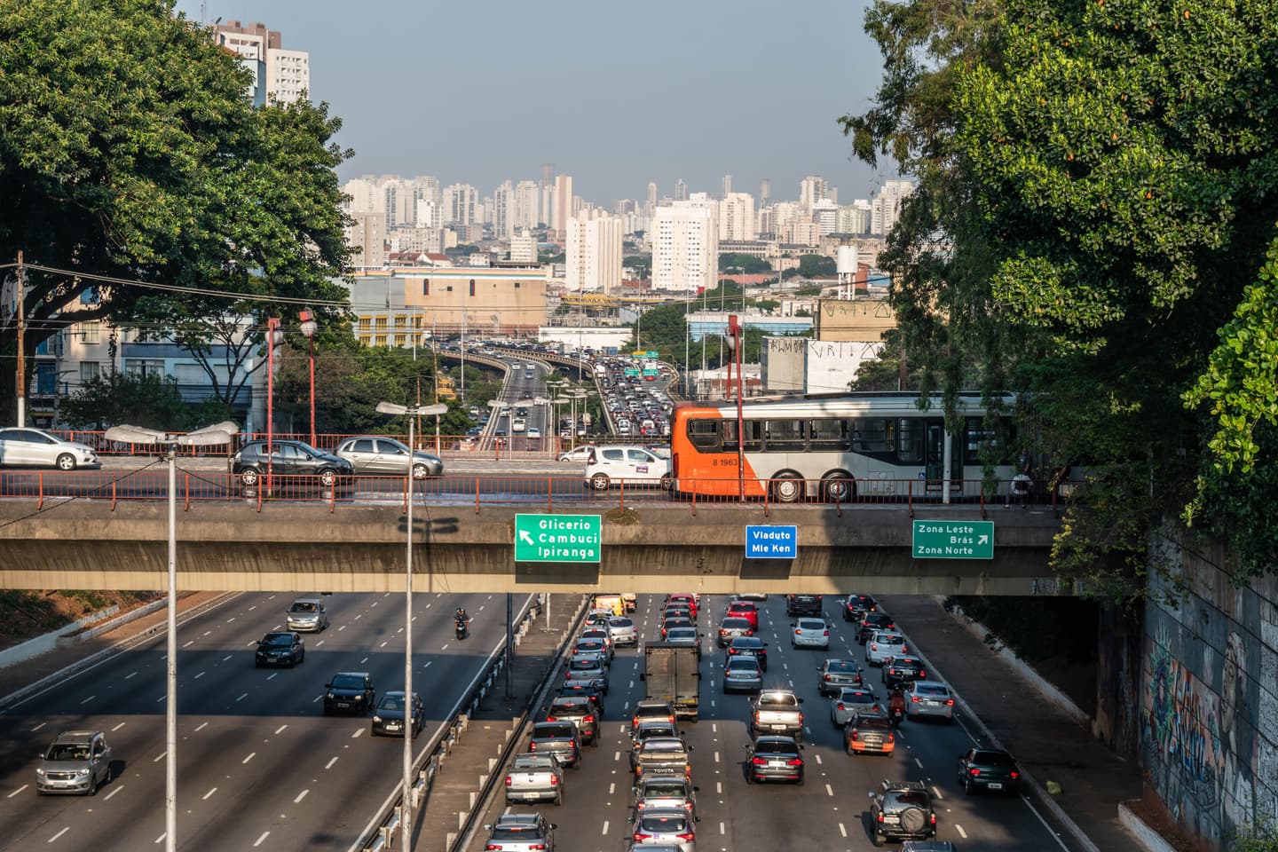 Vantagens de usar tag de pedágio no dia a dia e ganhar mais tempo ao volante
